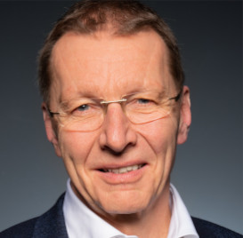 Dr. Bernhard Labudek